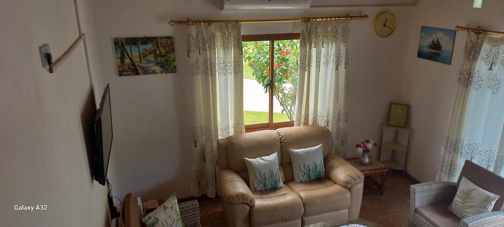 Loversnest Self Catering Anse aux Pins Ngoại thất bức ảnh